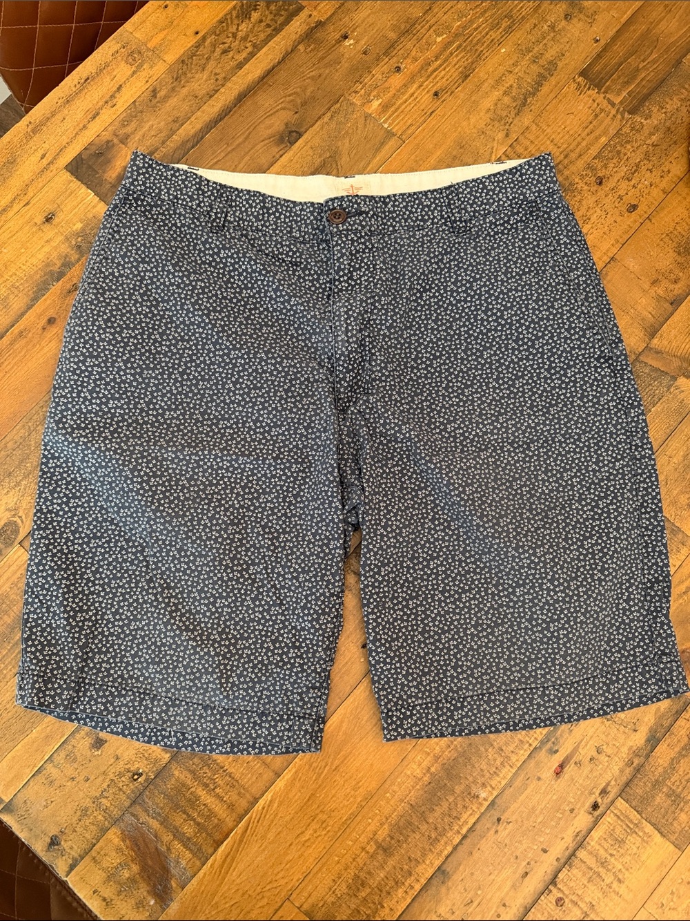 Dockers Men's Navy Microdot Flat Front Shorts